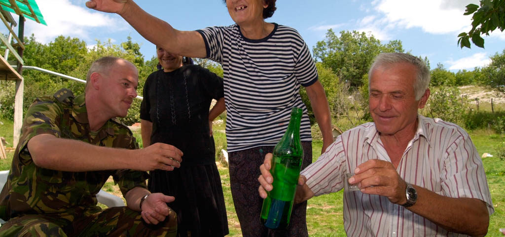 `Zij maken dat wij hier kunnen leven’