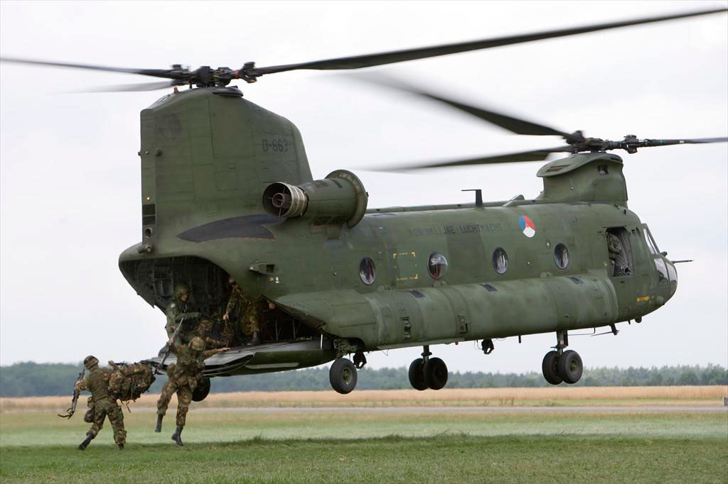 Air Manoeuvre timmert flink aan de weg