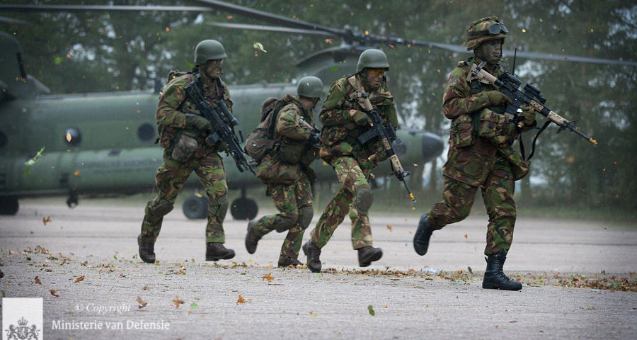 Exercise Falcon Autumn 2011- air assault 2.0 by Dutch 11 Air Manoeuvre Brigade