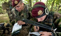 11 Air Manoeuvre Brigade gereed voor de toekomst - Nederlandse Rode Baretten tonen hun kunnen tijdens oefening Peregrine Sword 2012