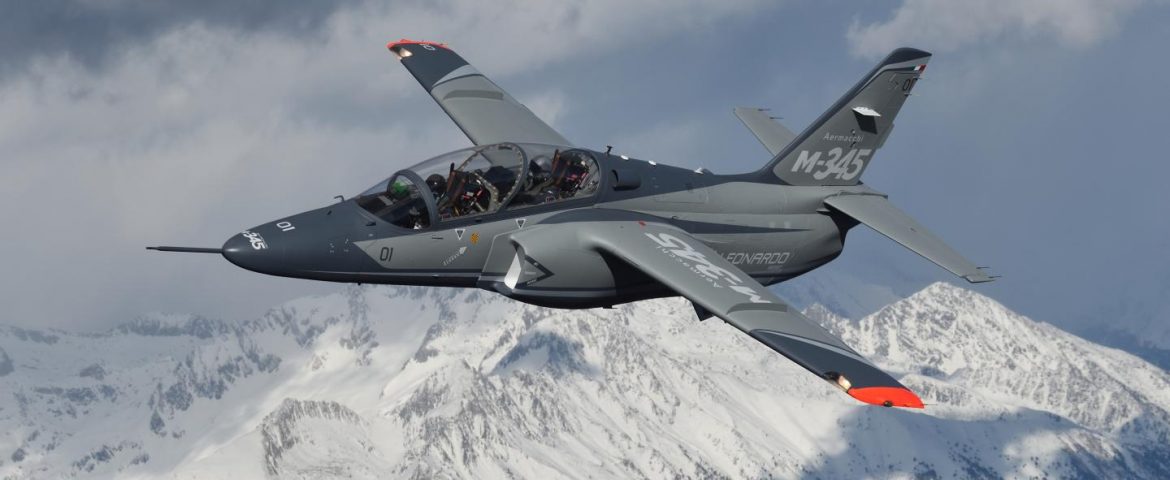 M-345: LEONARDO’S NIEUWE JET TRAINER GECERTIFICEERD EN KLAAR VOOR DE WERELDMARKT