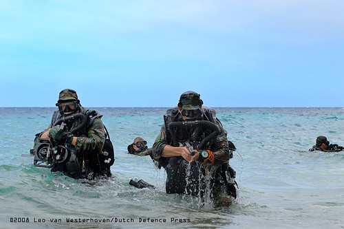 Dutch SF-operators train in the Caribbean