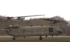 Eerste CH-47F MYII CAAS Chinook binnen